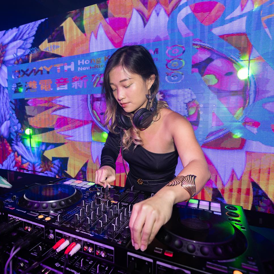 JOANNA LAU – HK